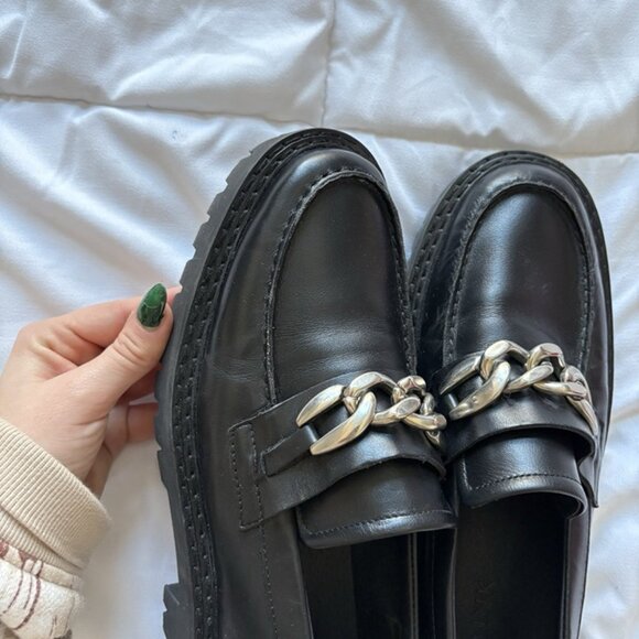 IRIS &INK Womens Chunky Chain Grunge Punk Preppy Casual Edgy Loafers 40 Black - Picture 2 of 12